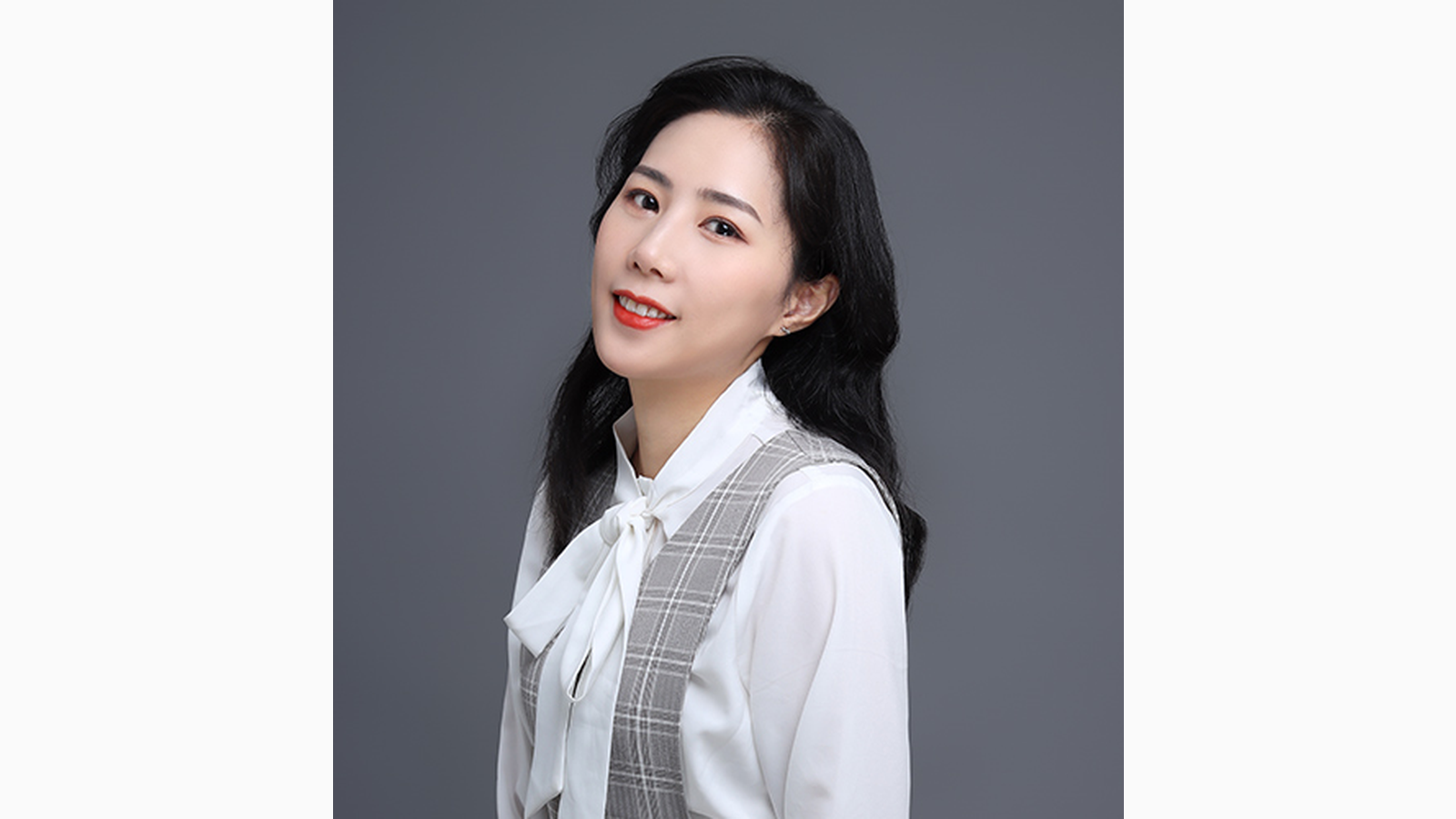 黄以歆 —— 日语 | 日语硕士与高考日语双线教学