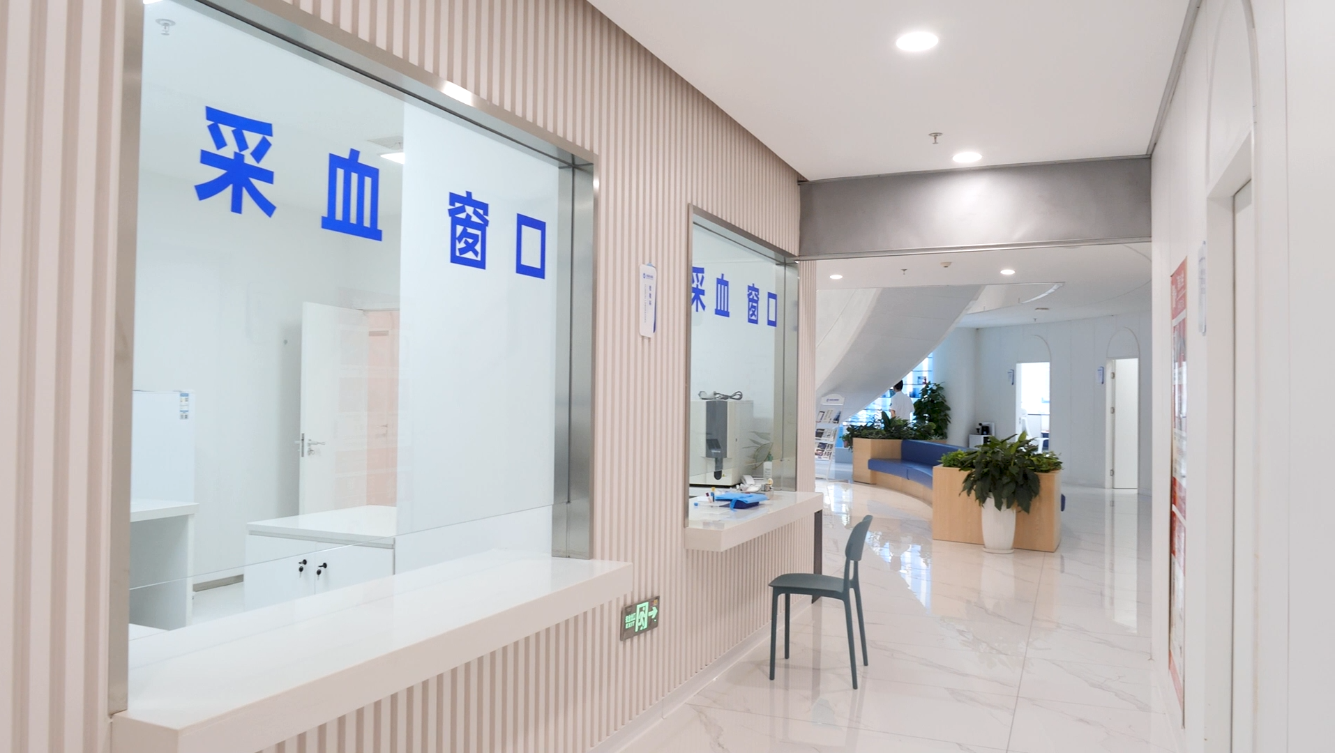 全飞秒近视手术全攻略：术前检查、术式选择与术后护理