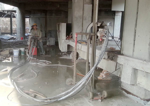 液压墙锯切割 | 建筑结构精准拆除主流工艺