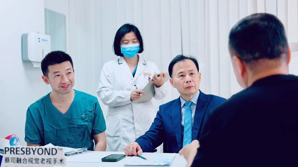 将前沿的手术理念与系统化方法论深度导入朝聚眼科体系