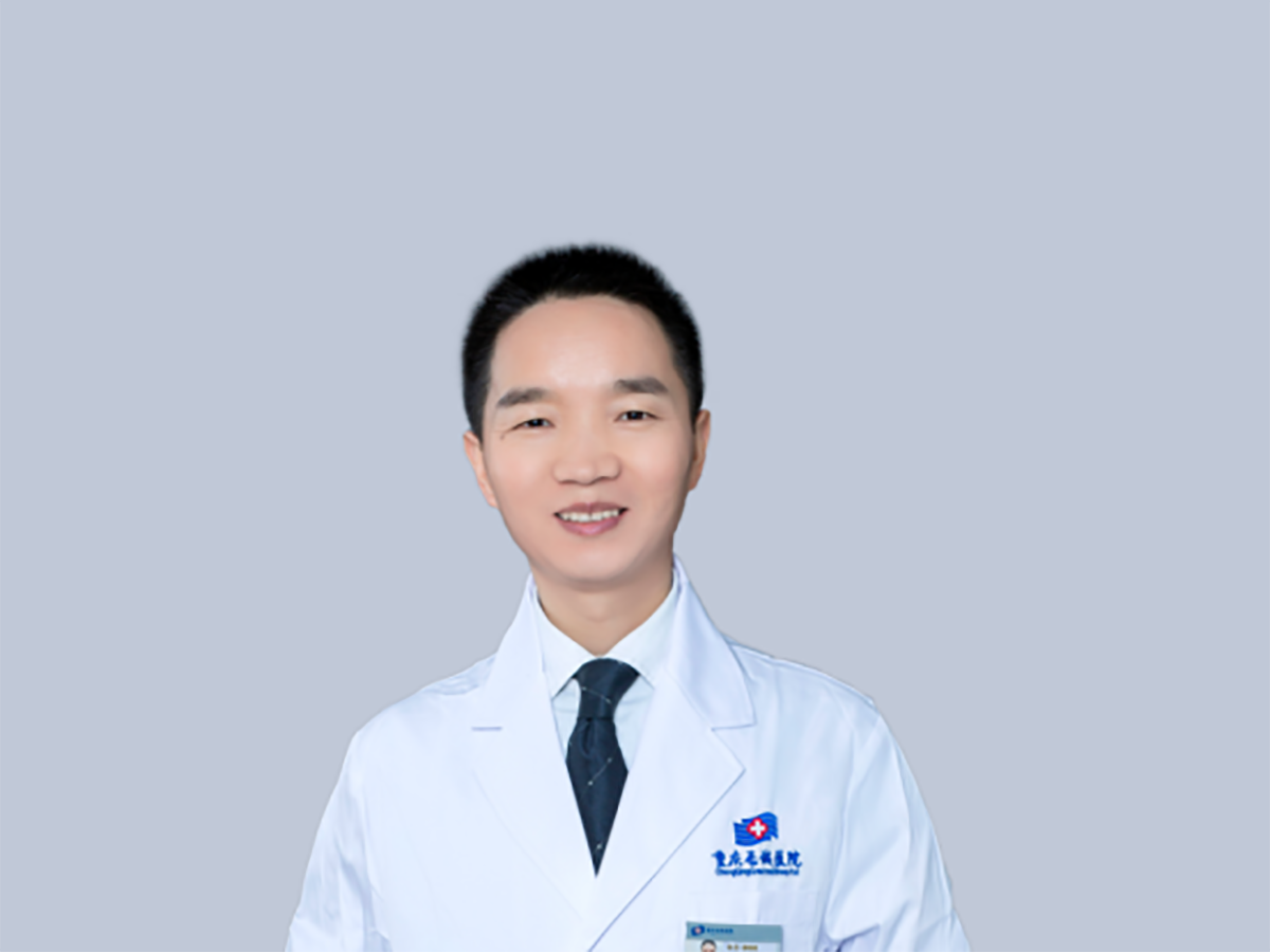康晓峰：主治医师，特验科主任
