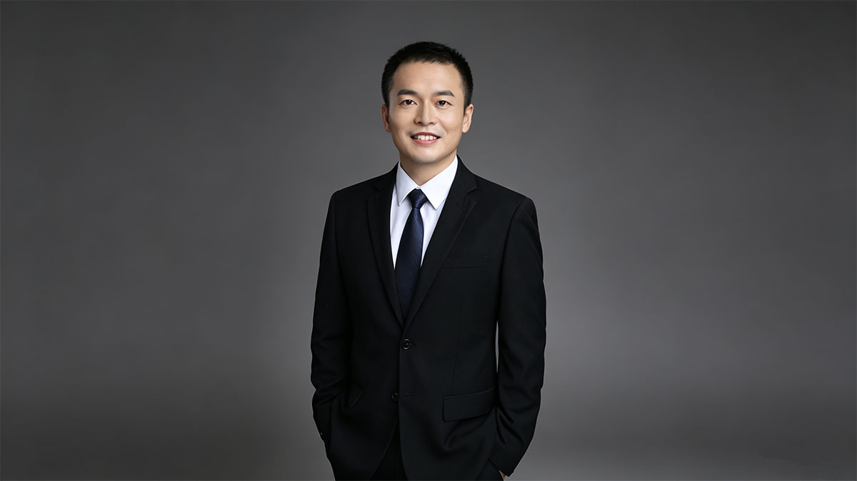 李柏地 — 公司治理与民商事律师 | 四川满盏律师事务所