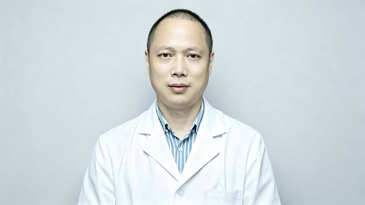 王之进 副主任医师 —— 守住生命，也重启功能