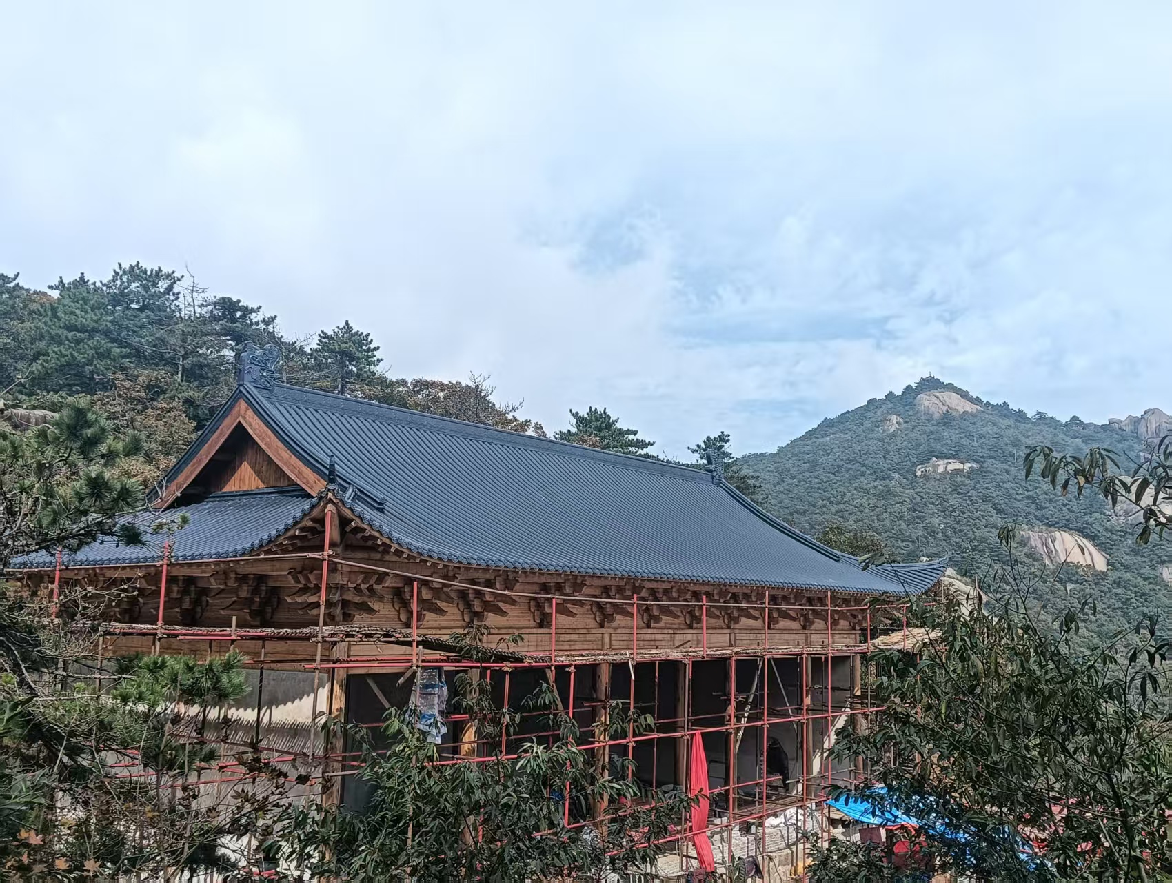 安徽寺庙仿古铝瓦屋面修缮工程