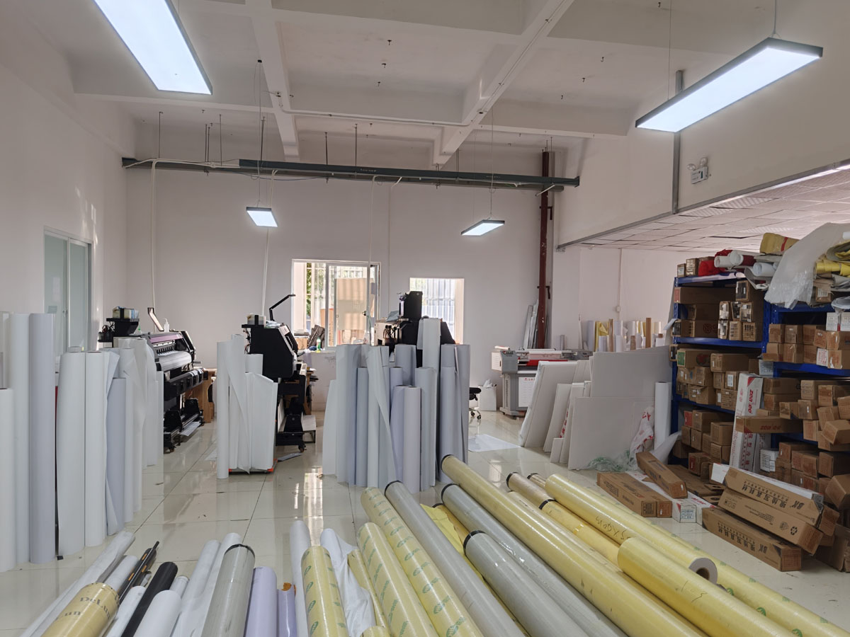 户内外广告卷材板材喷印类产品专业介绍 —— 印多牛喷印加工基地